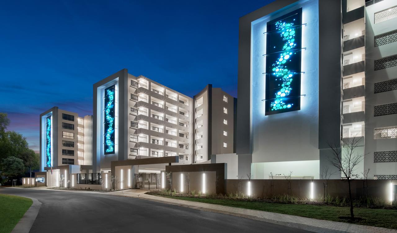 The Regency Apartment Hotel Menlyn Pretoria Exterior photo