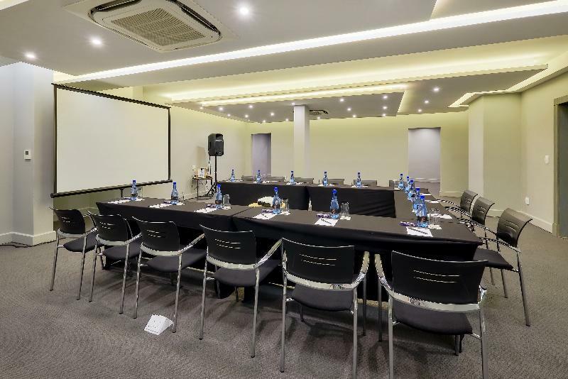The Regency Apartment Hotel Menlyn Pretoria Exterior photo